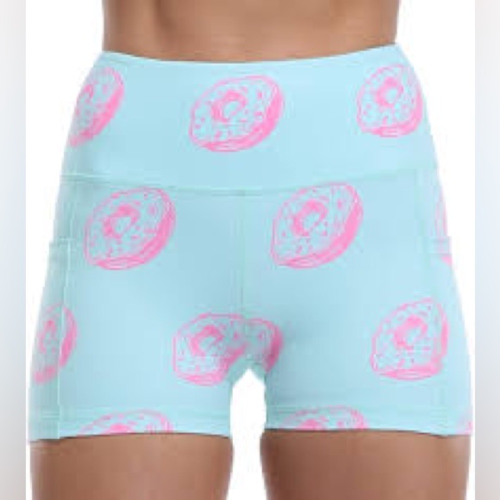 NWOT Amazon Essentials Aqua Blue Pink Donut High-Waist Bike Shorts Size Medium